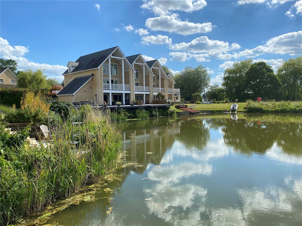 Marina View To House