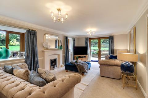 11 Sandyfoot, Barkisland, Halifax, HX4 0JA