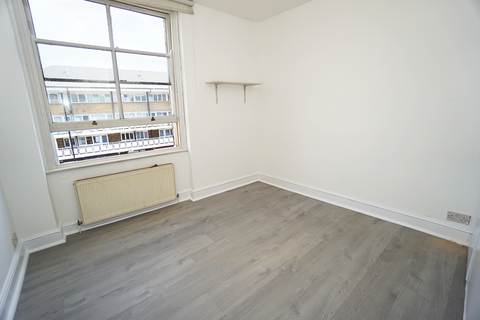 3 bedroom flat to rent, 193 Caledonian Road, London N1
