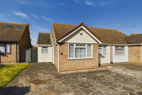 3 bedroom semi-detached bungalow for sale, Andersons, Stanford-le-Hope, SS17
