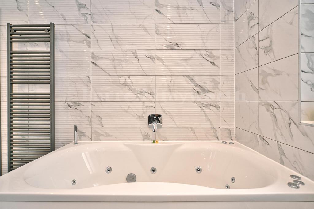Spa Bath