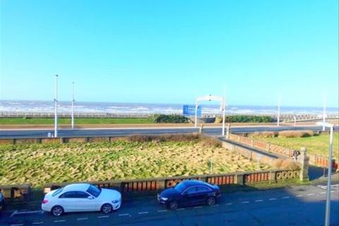 2 bedroom flat for sale, New South Promenade, Blackpool FY4