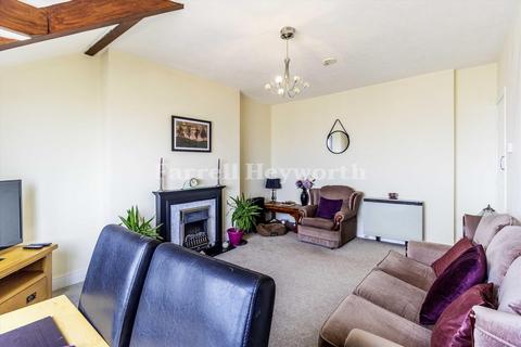 2 bedroom flat for sale, Sandylands Promenade, Morecambe LA3