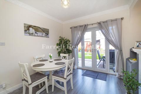 17 Bowland Drive, Lancaster, LA1 2PY