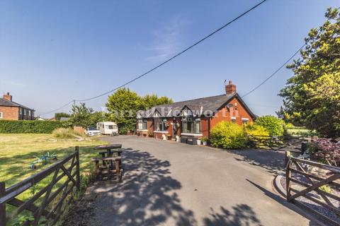 4 bedroom bungalow for sale, Jane Lane, Leyland PR26