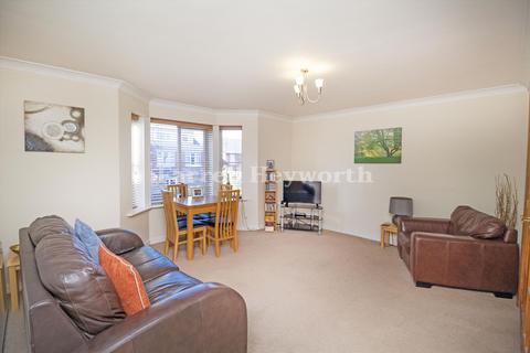 2 bedroom flat for sale, Whitegate Drive, Blackpool FY3