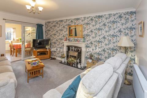 38 Dowie Close, Barrow-in-furness, LA13 0SZ
