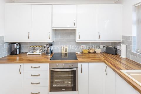 38 Dowie Close, Barrow-in-furness, LA13 0SZ