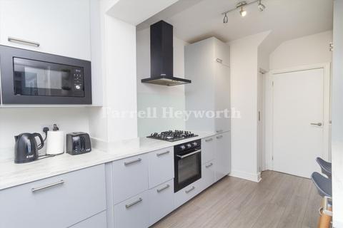 26 West Drive, Lancaster, LA1 5BY