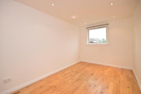 3 bedroom terraced house for sale, Pitreavie Place, Glasgow