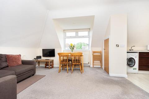 2 bedroom apartment for sale, Grand Avenue, Southbourne, Bournemouth