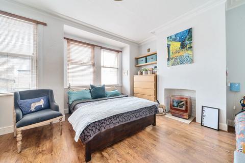2 bedroom apartment for sale, Grove Road, London W3
