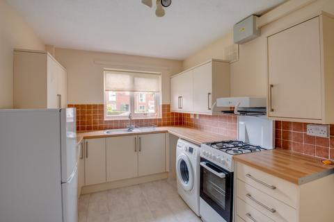 3 bedroom semi-detached house to rent, Goldsmith Road, Worcester, Worcestershire, WR4