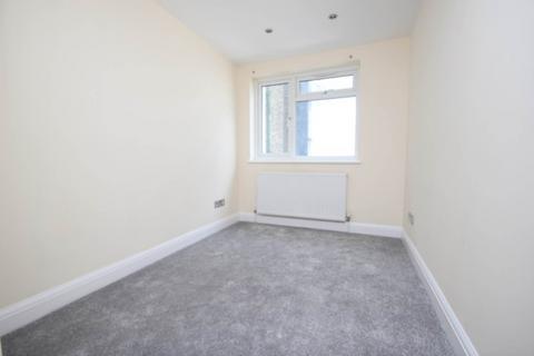 2 bedroom flat for sale, High Street, Southend On Sea