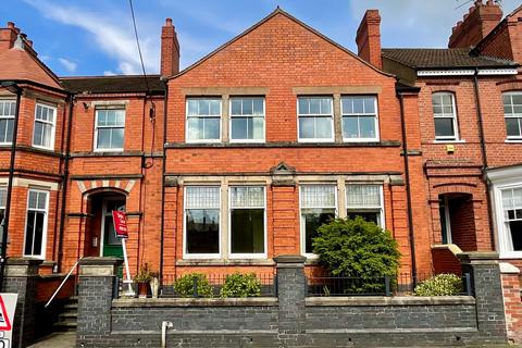 1 bedroom flat for sale, Northesk Street, Stone, ST15