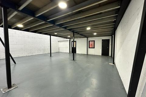 Industrial unit to rent, Kingsbridge Crescent, Southall, Greater London, UB1