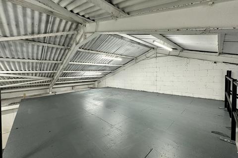 Industrial unit to rent, Kingsbridge Crescent, Southall, Greater London, UB1