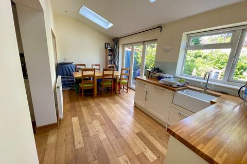 111 Buckingham Drive, Luton, LU2 9RB
