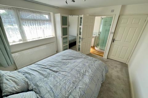 111 Buckingham Drive, Luton, LU2 9RB