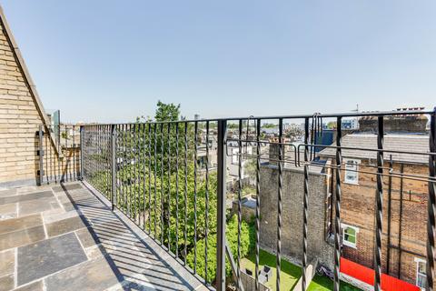 3 bedroom maisonette to rent, Fulham Road, London