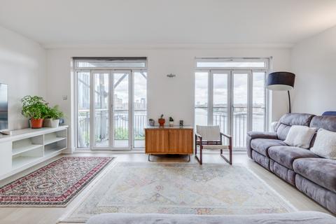 2 bedroom flat for sale, Dundee Wharf, 100 Three Colt Street, London