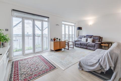 2 bedroom flat for sale, Dundee Wharf, 100 Three Colt Street, London