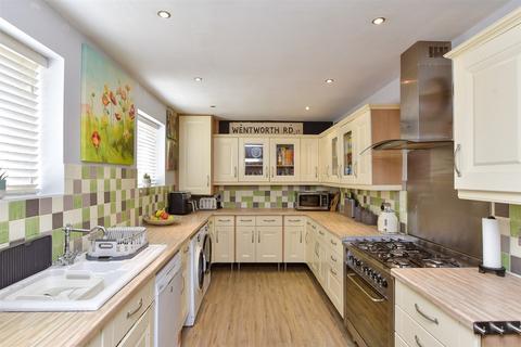 4 bedroom terraced house for sale, Ingham Drive, Coldean, Brighton, East Sussex