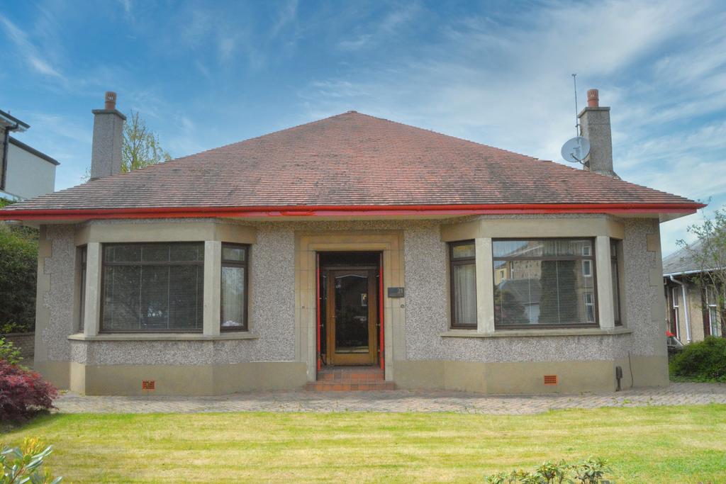 Majors Loan, Falkirk, Stirlingshire... 3 bed detached house £398,000