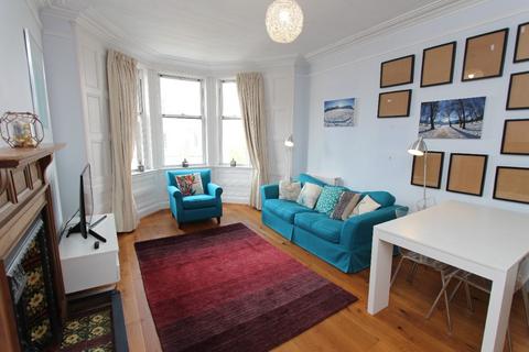 2 bedroom flat to rent, Meadowbank Crescent, Meadowbank, Edinburgh, EH8