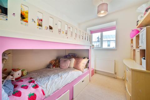 2 bedroom end of terrace house for sale, Kendrick Close, Berkshire RG40