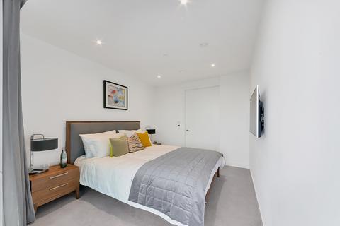 1 bedroom apartment to rent, Two Fifty One, Southwark Bridge Road, Southwark SE1