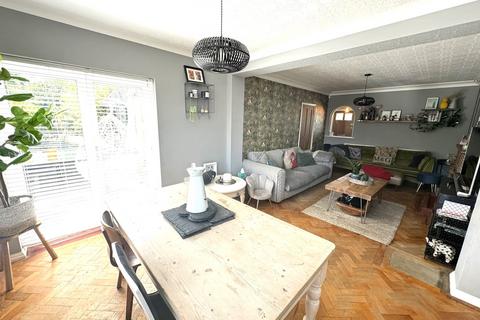 4 Ashview Close, Ashford, TW15 3RF