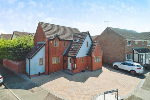 4 bedroom detached house for sale, Denham Vale, Rayleigh, SS6