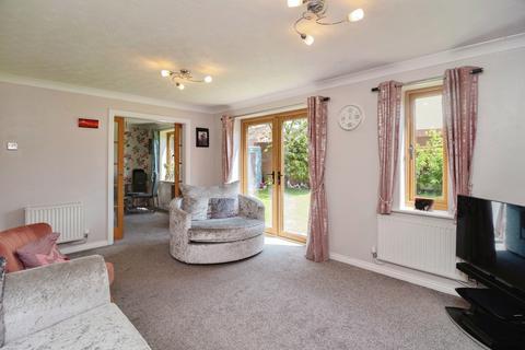 4 bedroom detached house for sale, Denham Vale, Rayleigh, SS6