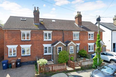 3 bedroom terraced house for sale, Kings Road, Surrey GU7