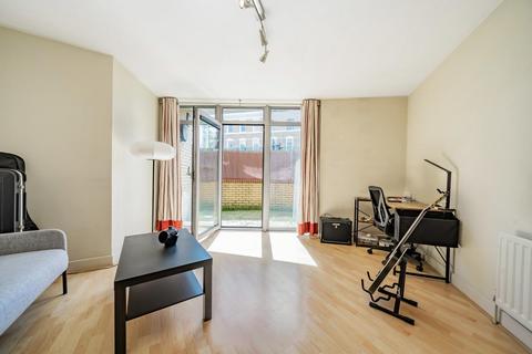 1 bedroom flat for sale, Townmead Road, Fulham