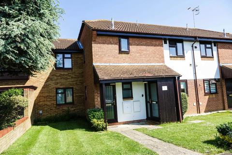 2 bedroom ground floor flat for sale, Trotyn Croft, Aldwick Felds