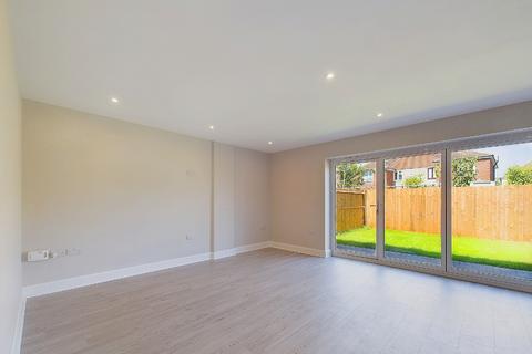 2 bedroom bungalow for sale, Sidcup, Kent DA15