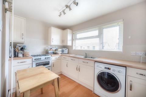 2 bedroom maisonette to rent, Chandler's Ford, Hampshire SO53