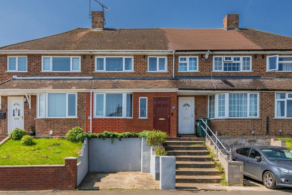 Thirlmere Avenue, Tilehurst, Reading... 3 bed terraced house for sale