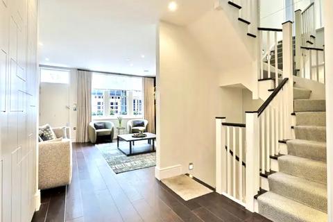 5 bedroom terraced house to rent, Princes Gate Mews, London, SW7