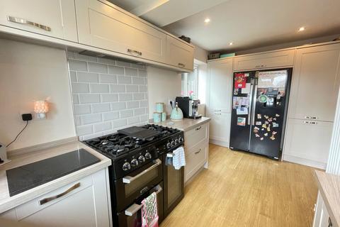 51 Helliwell Lane, Deepcar, Sheffield, S36 2NH