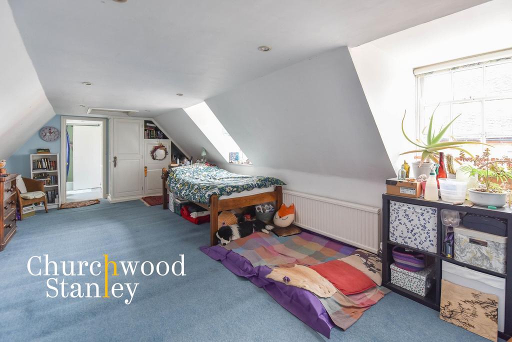 Fourth bedroom