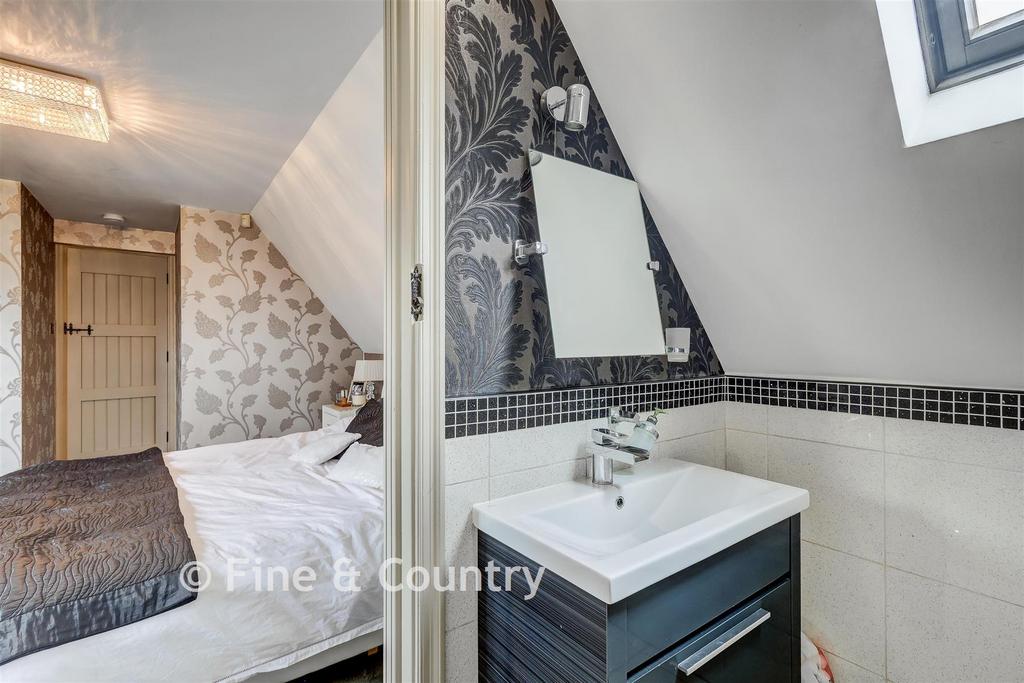 Ensuite/Bedroom