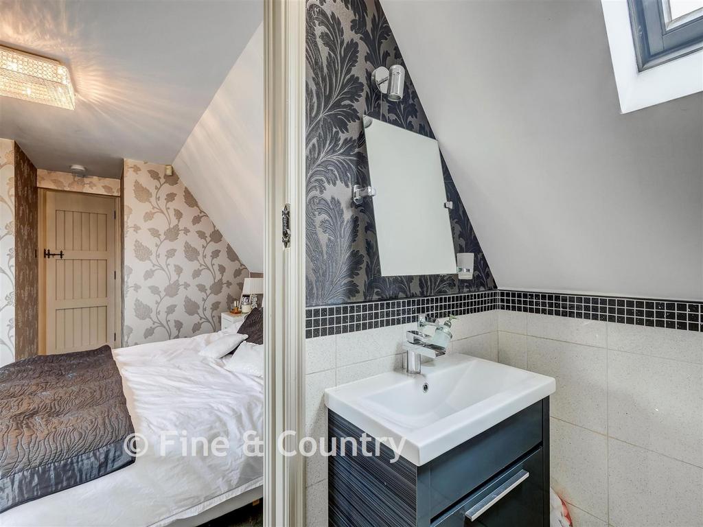 Ensuite/Bedroom