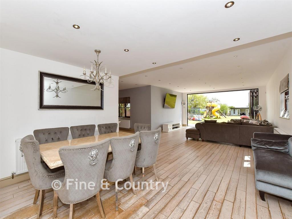Dining/Living Room