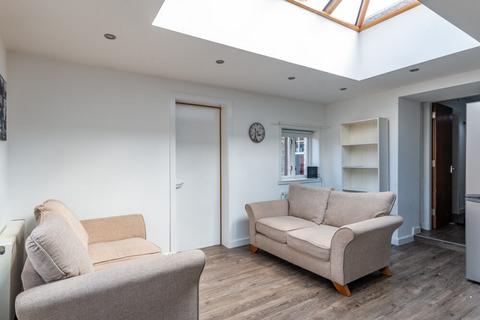 3 bedroom cottage to rent, 38P – Captains Road, Edinburgh, EH17 8DX