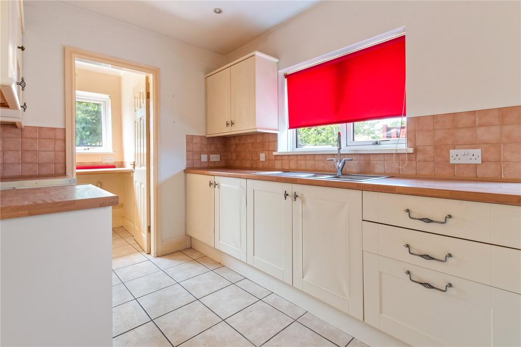 Kitchen (2)