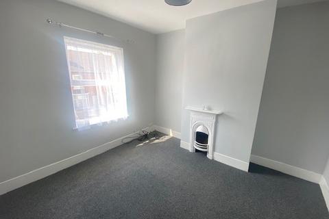 2 bedroom terraced house to rent, Cambridge Street, Rugby, CV21