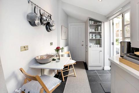 3 Higher Shapter Street, Topsham, Exeter, EX3 0AW